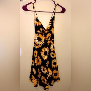 SHEIN Sunflower Sundress Open Front & Back tie back Above Knee Black Medium